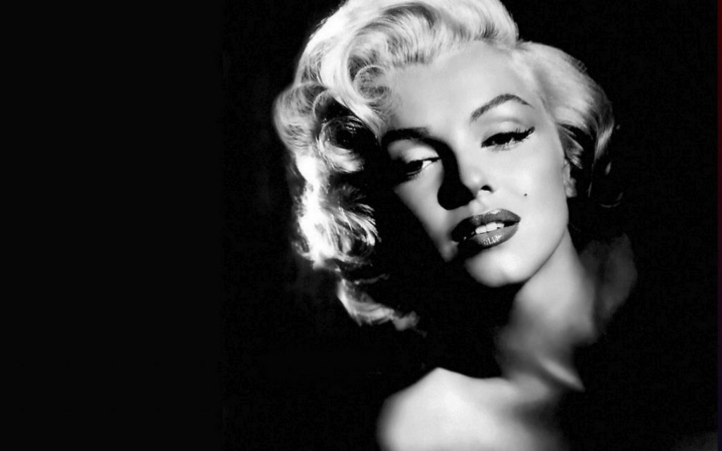 Marilyn Monroe Famouse Blonde